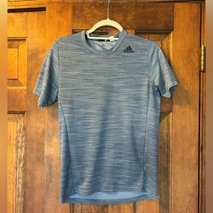 Adidas men’s athletic shirt size S